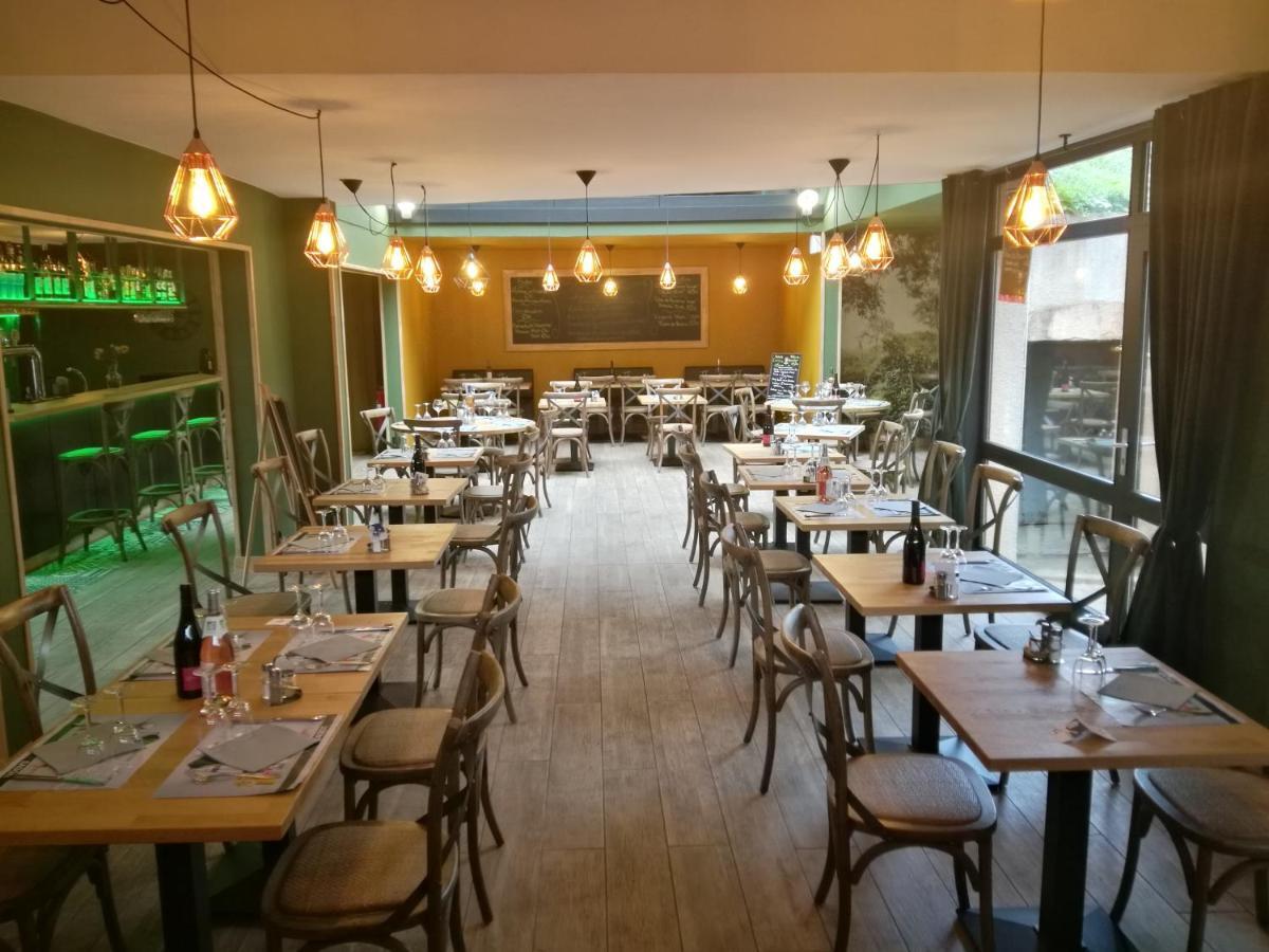 Hotel Restaurant Cirius Монтрон-ле-Бэн Экстерьер фото